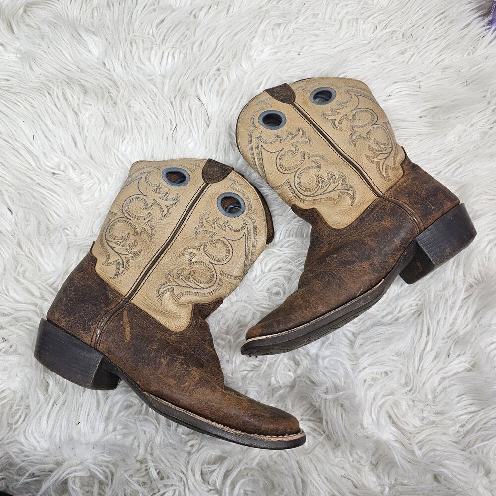 Ariat Kids Brown Square Toe Leather Boots! Size 2.5